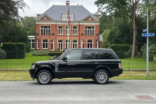 Land Rover Range Rover (2010) thumbnail 5