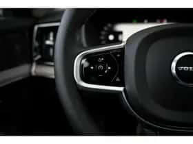 Volvo XC90 (2025) thumbnail 11