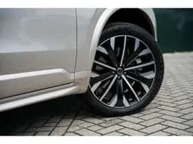 Volvo XC90 (2025) thumbnail 30
