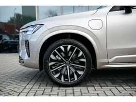 Volvo XC90 (2025) thumbnail 7