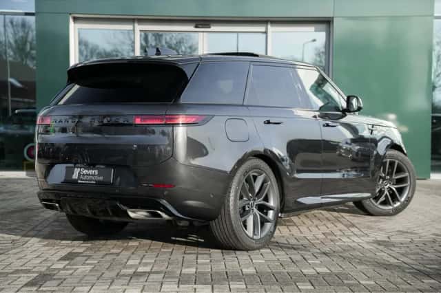 Land Rover Range Rover Sport (2026) thumbnail 3