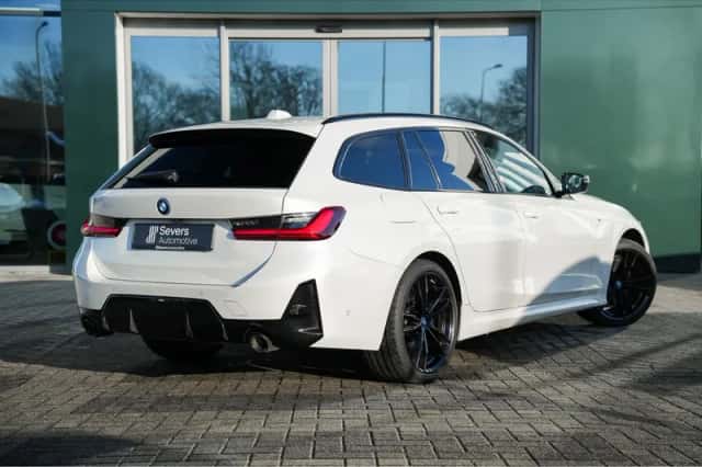 BMW 3-Serie (2024) thumbnail 3