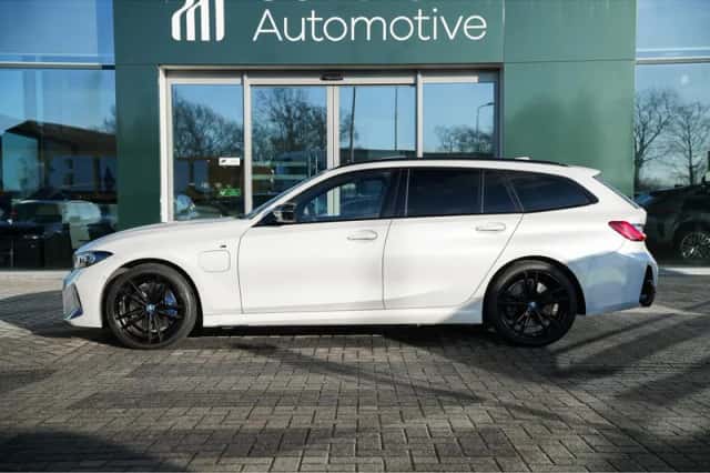 BMW 3-Serie (2024) thumbnail 5
