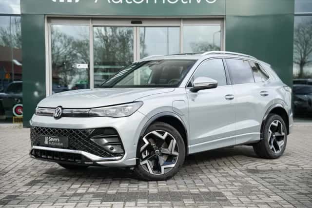 Volkswagen Tiguan (2025) thumbnail 2