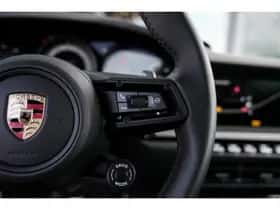 Porsche 911 (2024) thumbnail 12