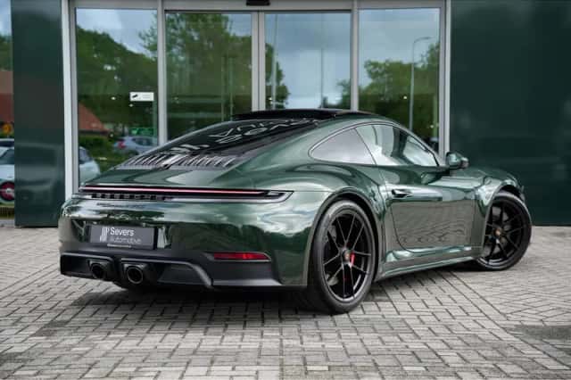 Porsche 911 (2026) thumbnail 3
