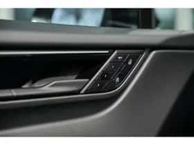 Porsche Macan (2025) thumbnail 23