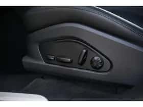 Porsche Macan (2025) thumbnail 24