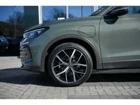 Volkswagen Tiguan (2025) thumbnail 7