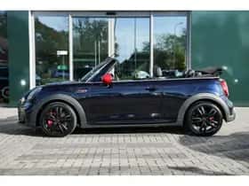 MINI Cooper (2022) thumbnail 4