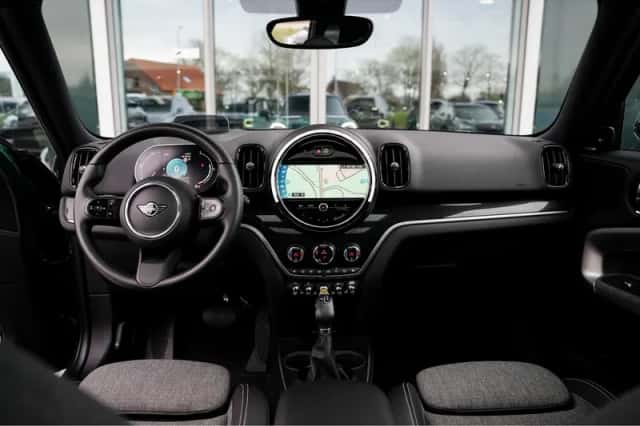 MINI Countryman (2022) thumbnail 4