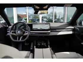 BMW 5-Serie (2024) thumbnail 4