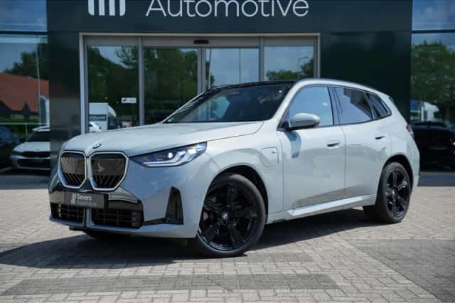 BMW X3 (2026) thumbnail 2