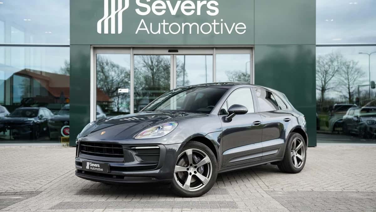 Porsche Macan (2022) — foto 1