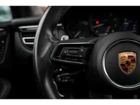 Porsche Macan (2022) thumbnail 11
