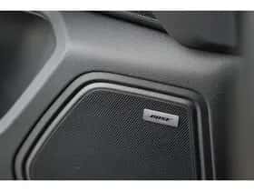 Porsche Macan (2022) thumbnail 26