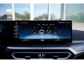 BMW i4 (2022) thumbnail 15