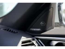 BMW i4 (2022) thumbnail 16
