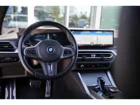 BMW i4 (2022) thumbnail 10