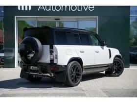 Land Rover Defender (2026) thumbnail 3