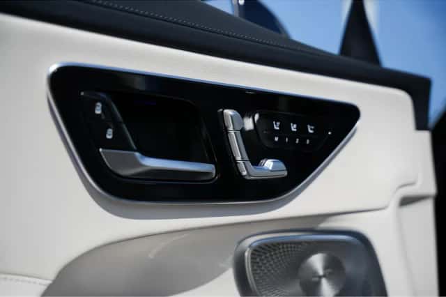 Mercedes-Benz CLE (2025) thumbnail 4