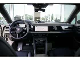 Porsche Macan (2025) thumbnail 4