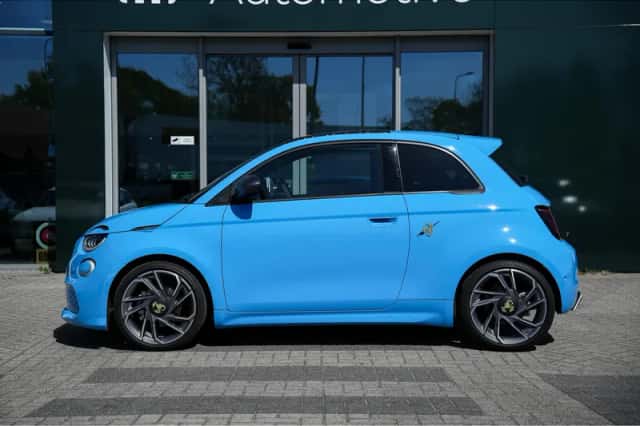 Abarth 500 (2024) thumbnail 5