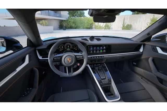 Porsche 911 (2026) thumbnail 2