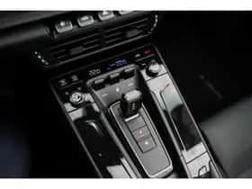 Porsche 911 (2026) thumbnail 16