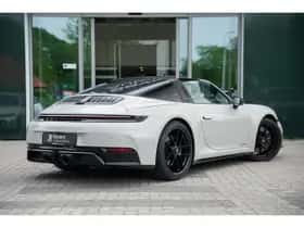 Porsche 911 (2026) thumbnail 3