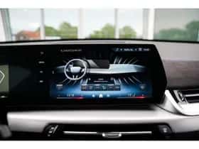 BMW iX2 (2025) thumbnail 16