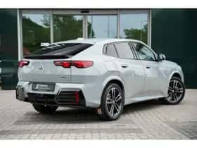 BMW iX2 (2025) thumbnail 3