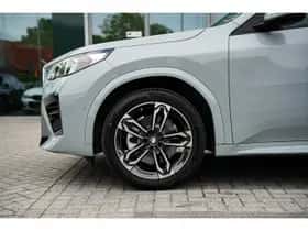 BMW iX2 (2025) thumbnail 7