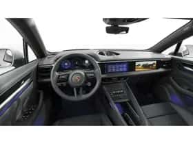 Porsche Macan (2024) thumbnail 5
