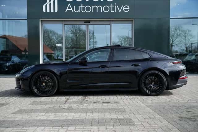Porsche Panamera (2025) thumbnail 5