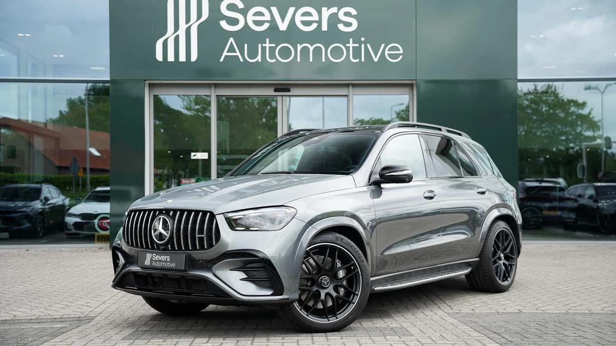 Mercedes-Benz GLE (2025) — foto 1