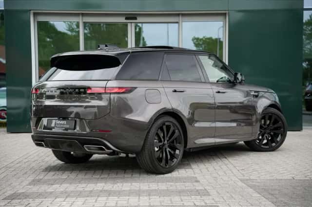 Land Rover Range Rover Sport (2026) thumbnail 3