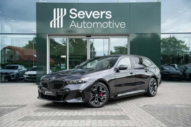 BMW 5-Serie (2024) thumbnail 1