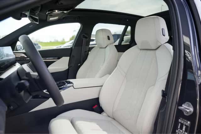 BMW 5-Serie (2024) thumbnail 6