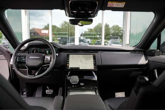 Land Rover Range Rover Sport (2026) thumbnail 4