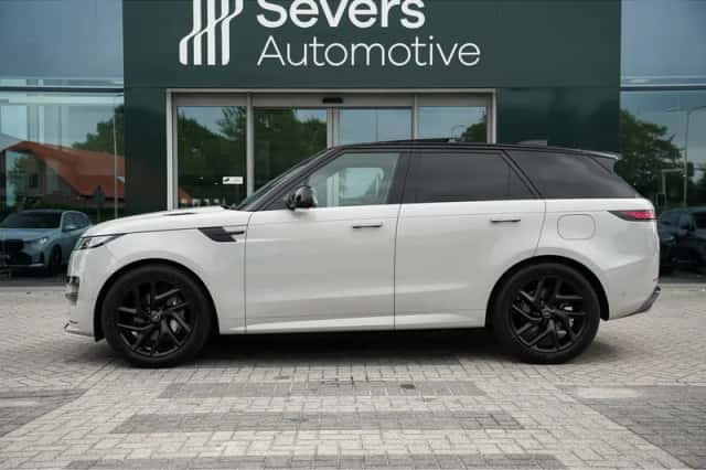 Land Rover Range Rover Sport (2026) thumbnail 5