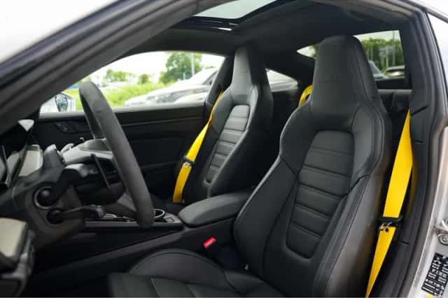 Porsche 911 (2026) thumbnail 6