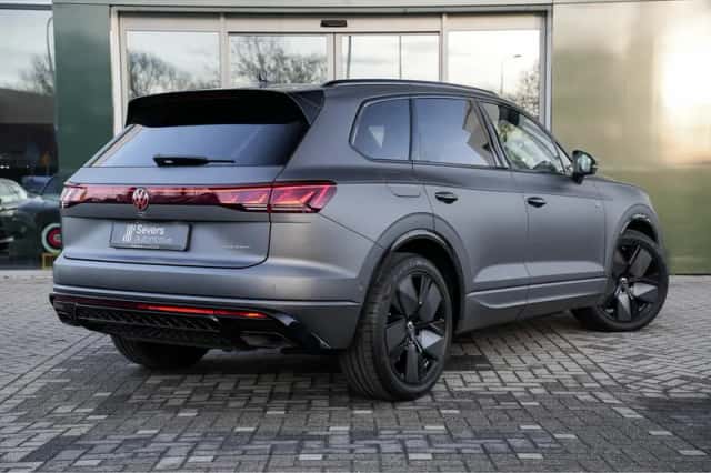 Volkswagen Touareg (2025) thumbnail 2