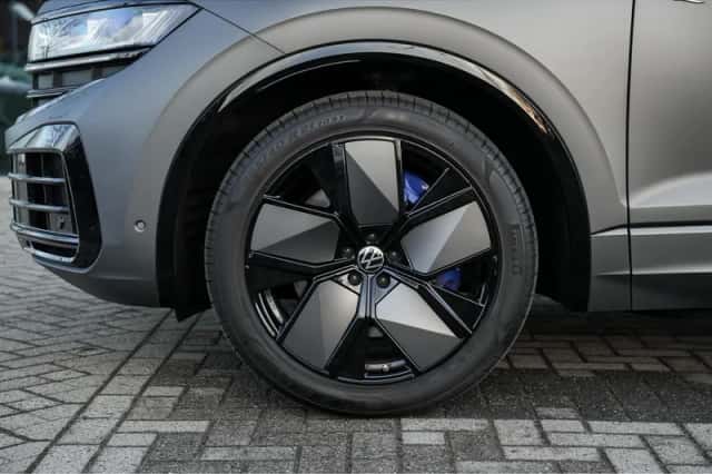 Volkswagen Touareg (2025) thumbnail 5