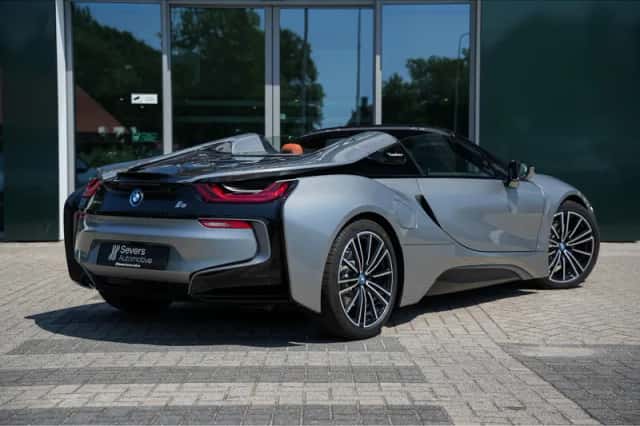 BMW I8 (2019) thumbnail 3