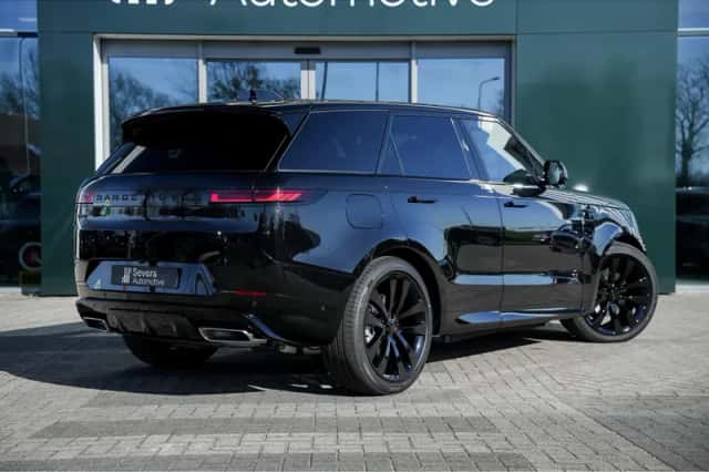 Land Rover Range Rover Sport (2026) thumbnail 3