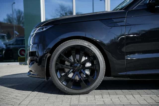 Land Rover Range Rover Sport (2026) thumbnail 6