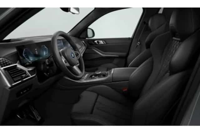 BMW X5 (2023) thumbnail 2