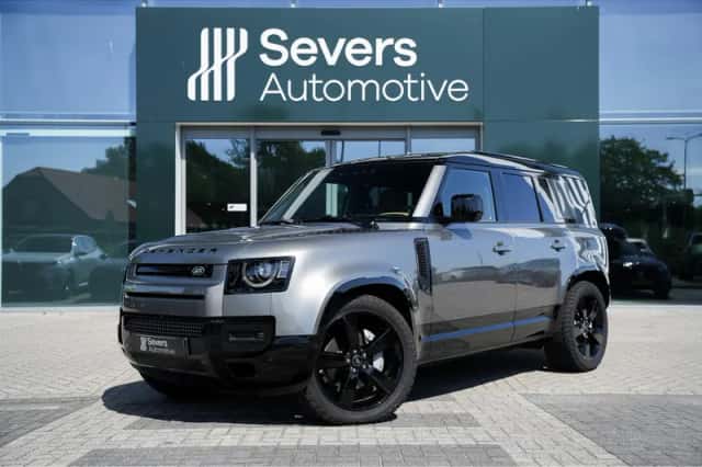 Land Rover Defender (2025) thumbnail 1