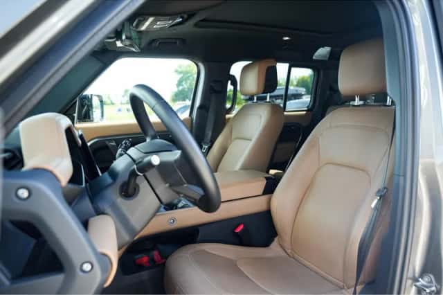 Land Rover Defender (2025) thumbnail 6
